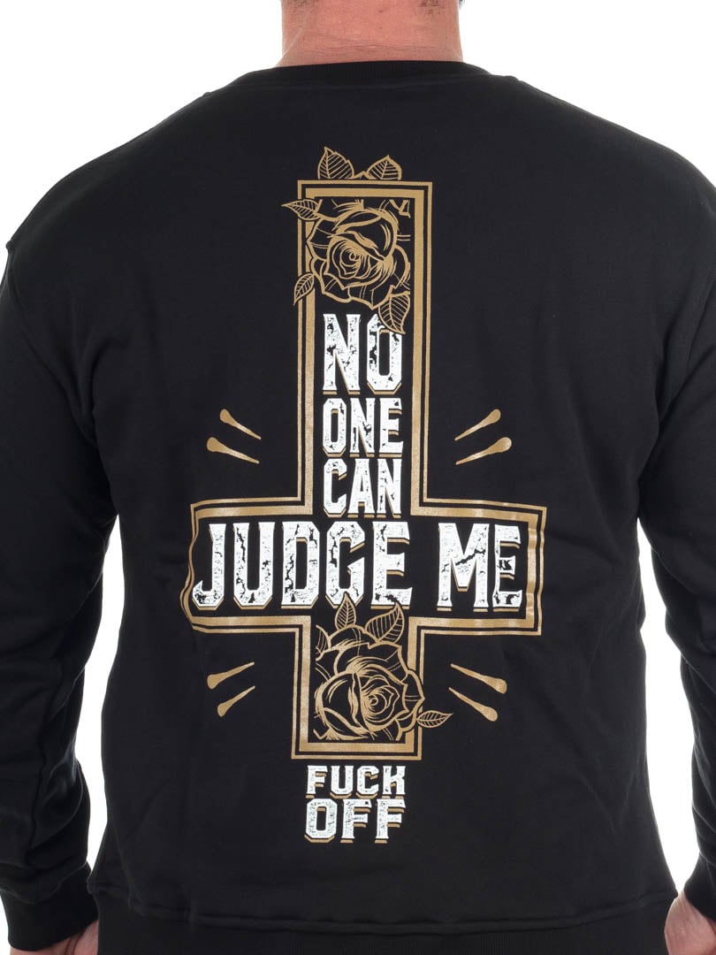 Hyraw Judge sweater - black_3.jpg