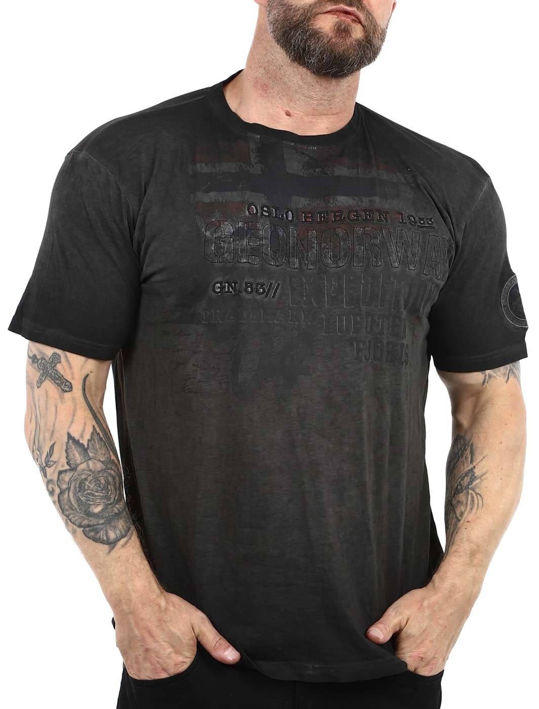 Jelegant Geo Norway T-shirt Black_2.jpg