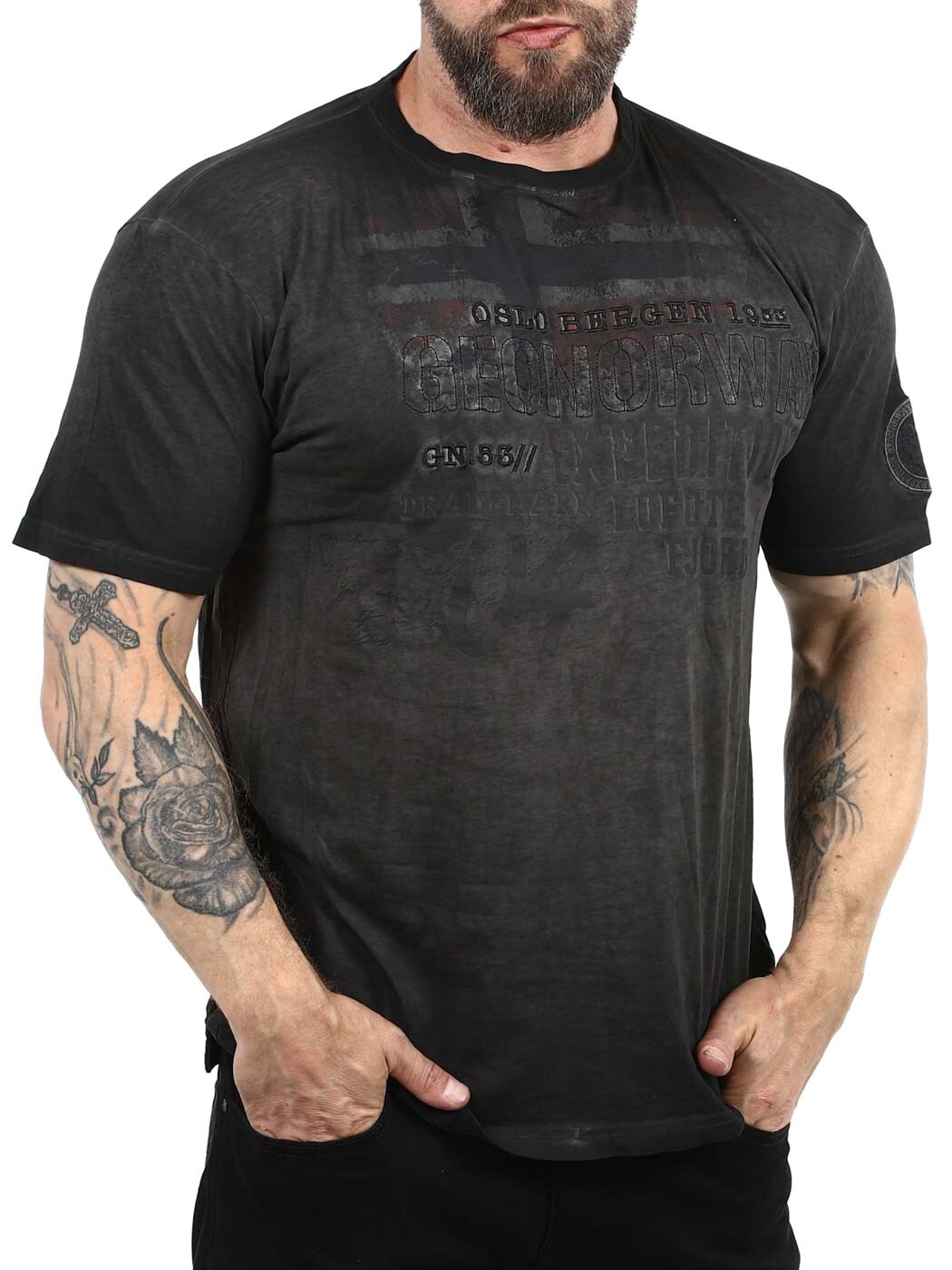 Jelegant Geo Norway T-shirt Black_3.jpg