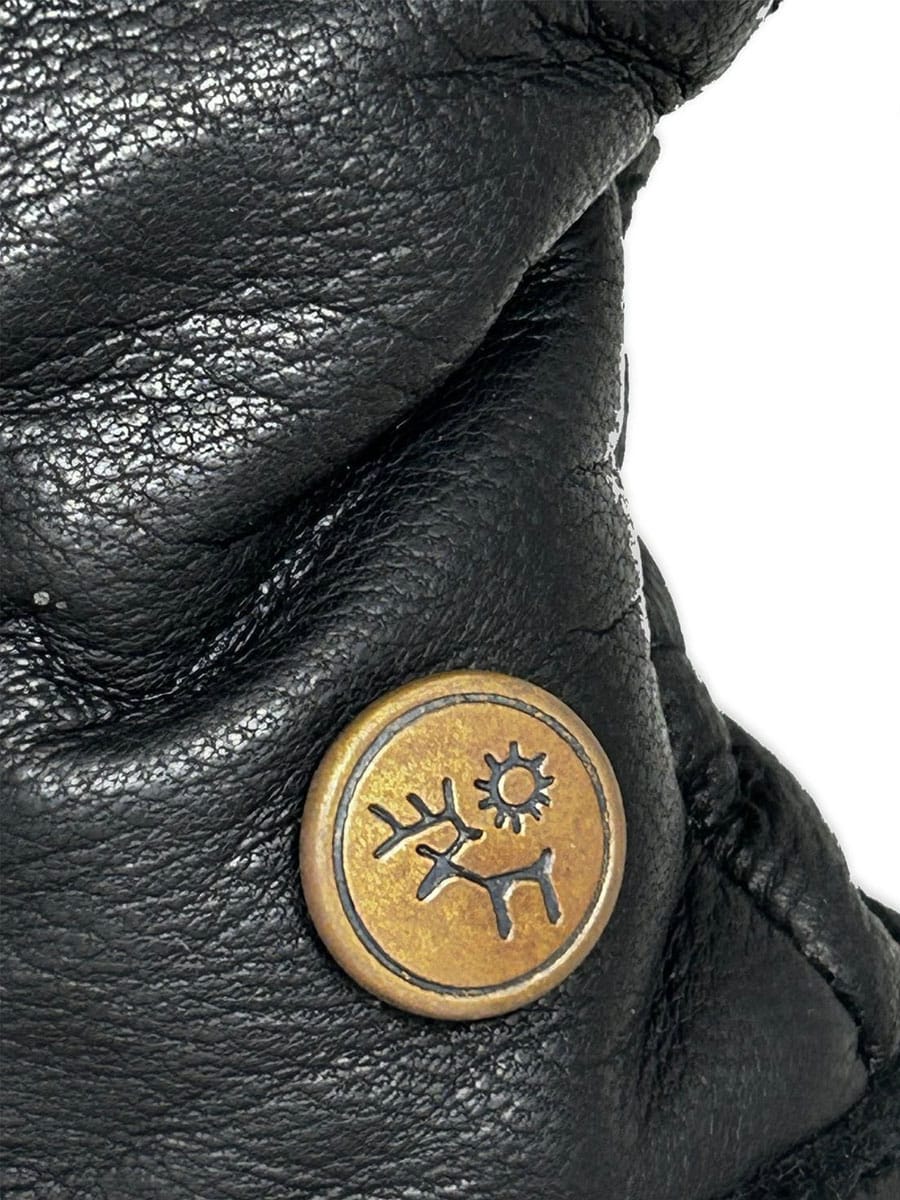 Luston V5 Black 1.jpg