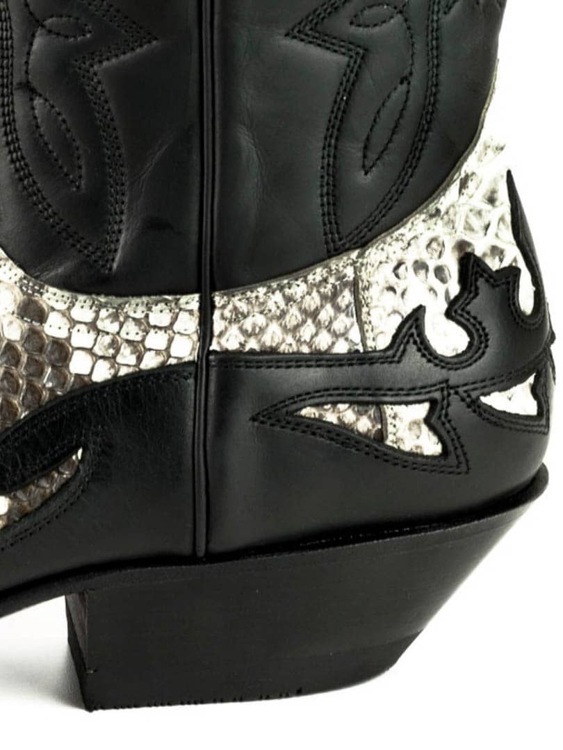 Mayura 1935 Boots - Crazy Old Black Python Nature_3.jpg