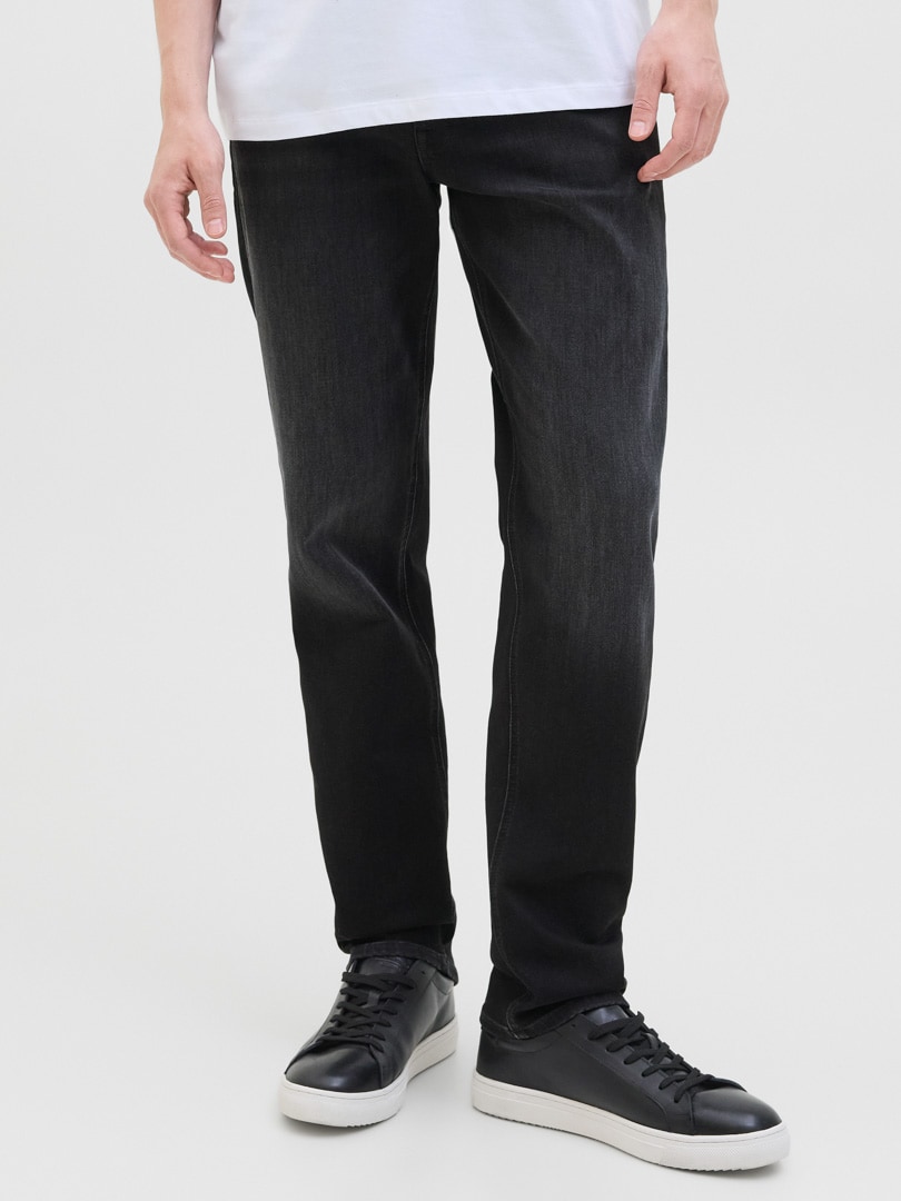 Rebel Adam Tapered Jeans Black_4.jpg