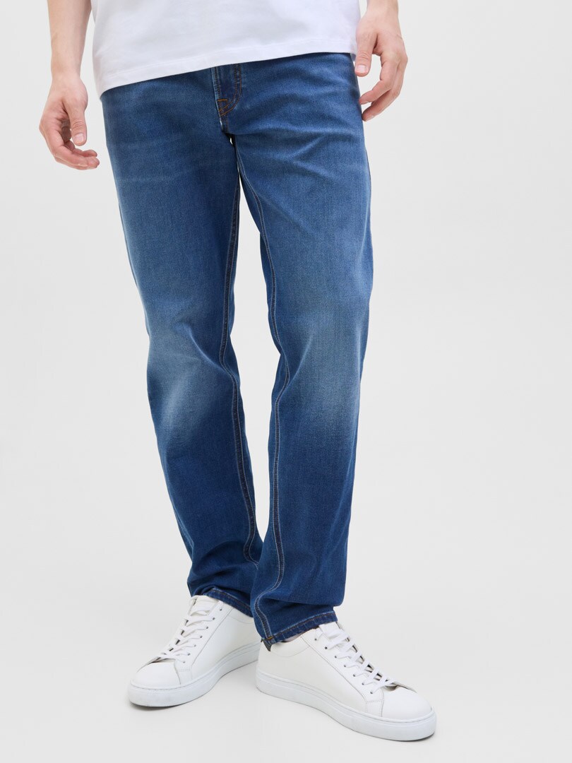 Rebel Adam Tapered Jeans Blue_2.jpg