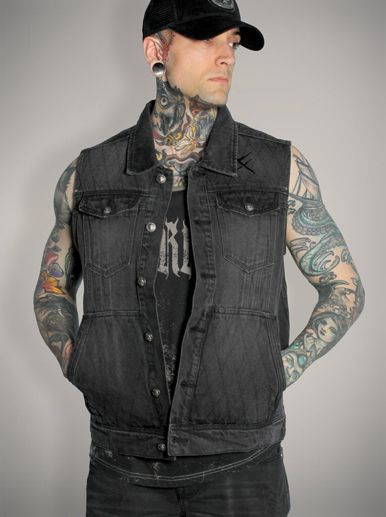 UNDYING sleeveless jacket 1.jpg