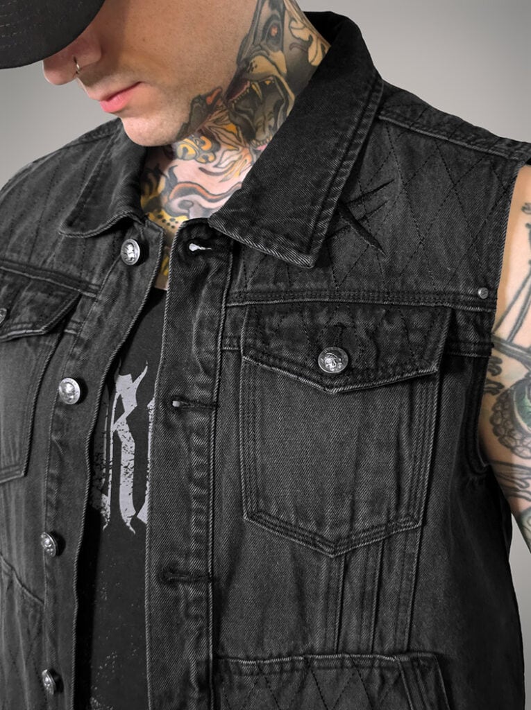 UNDYING sleeveless jacket 3.jpg