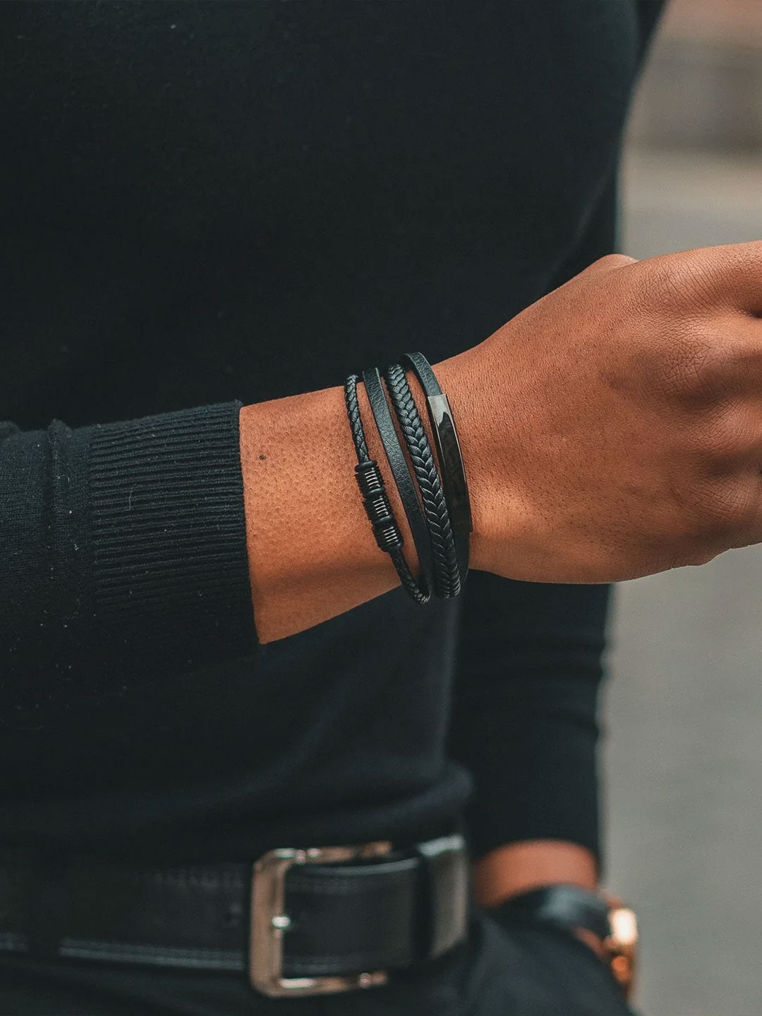 X-B042-black Serasar Brave Leather Armband 3.jpg