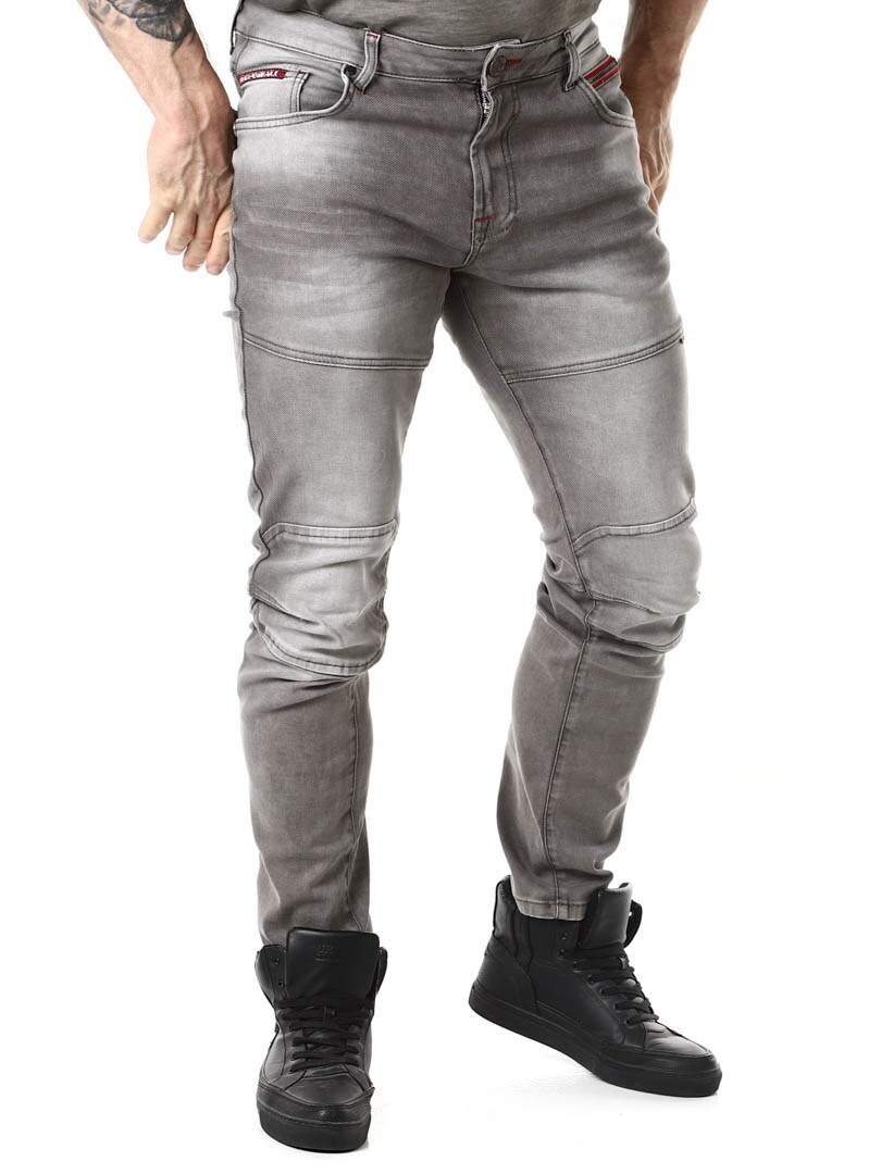 cd699 Alonzo Cipo baxx Jeans_2.jpg