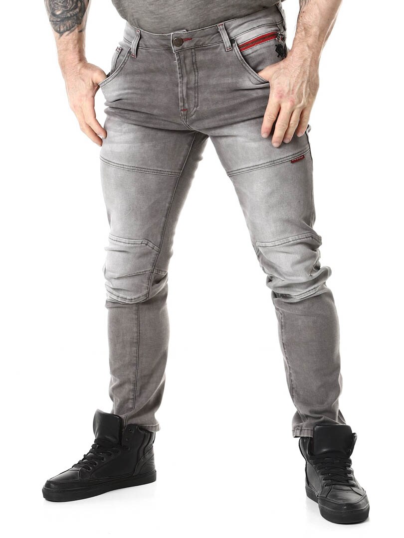 cd699 Alonzo Cipo baxx Jeans_3.jpg