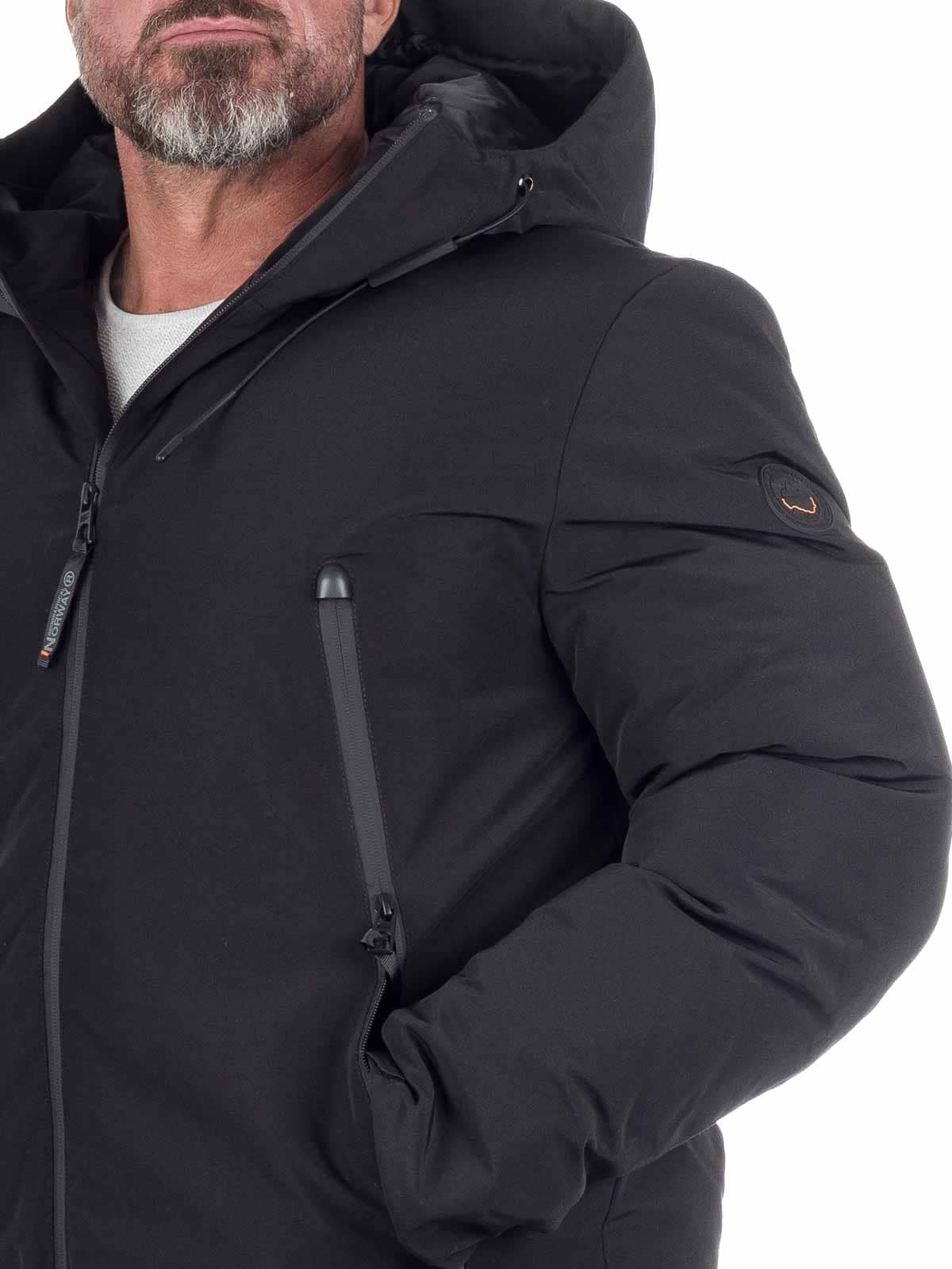 cedric Geographical norway Black _1.jpg